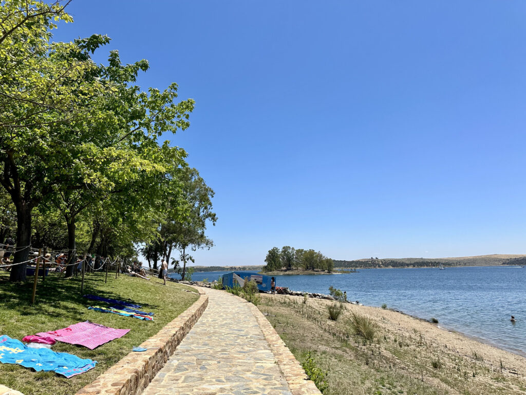 10 playas de interior para darte un baño sin pisar la costa