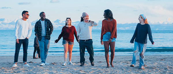 Profesionales anunciándose en RURAVENTURA para aumentar clientes en turismo rural y multiaventura